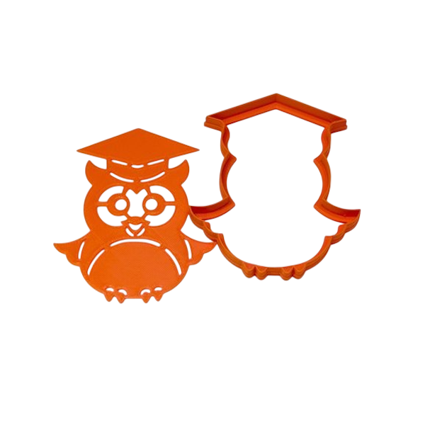 Вырубка пластиковая "Сова учёная" 9*8,5 см