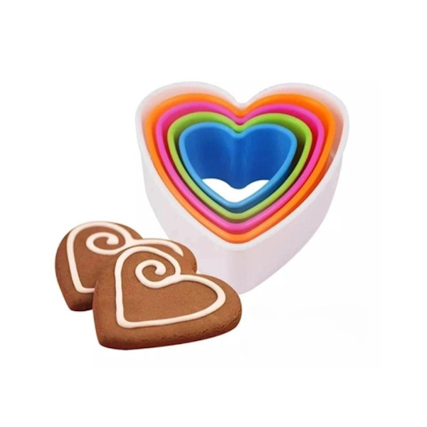 Набор вырубок Сердце 5шт (пластик)