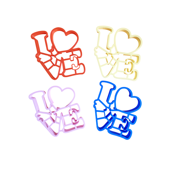 Вырубка пластиковая "LOVE" 9*10 см