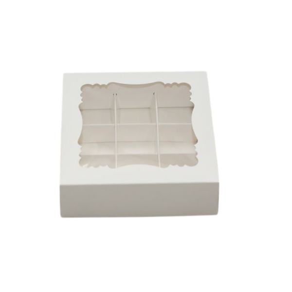 Коробка 9 конфет Белая Ажурное окно