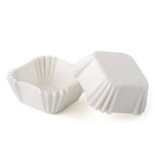 Капсулы для конфет Белые квадрат 35*35мм (100шт)